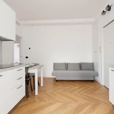 Paul House Buenos Aires ミラノ